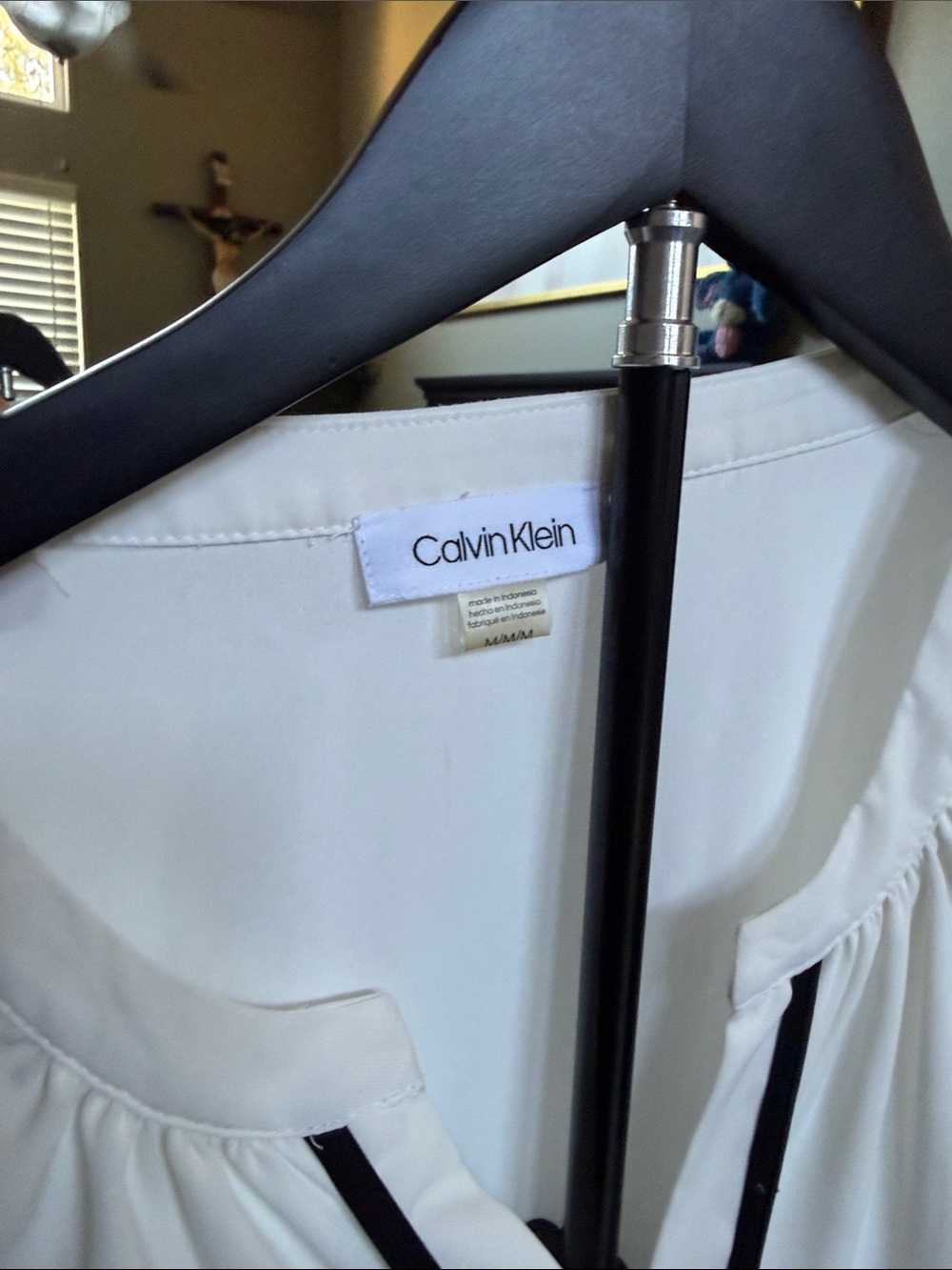 Calvin Klein Men’s White Casual Button-Down Shirt